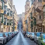 Fiftynine Penthouse In Heart Of 5 Floriana