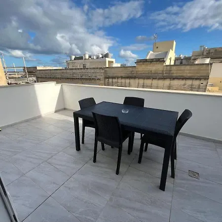 Fiftynine Penthouse In Heart Of *