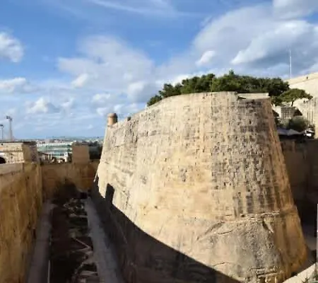 Fiftynine Penthouse In Heart Of Флориана
