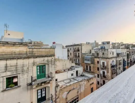 Fiftynine Penthouse In Heart Of Apartment