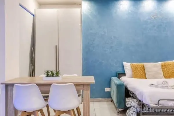 Fiftynine Penthouse In Heart Of