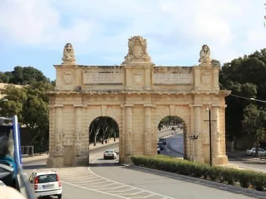 Fiftynine Penthouse In Heart Of Apartment